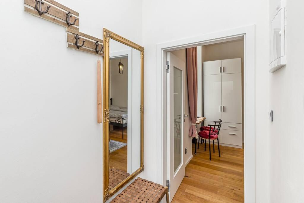 Cozy Quiet New Apartment In Karlin Square Prag Exteriör bild